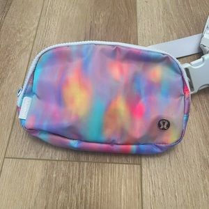 Prism Lululemon Everywhere Belt Bag, extended strap